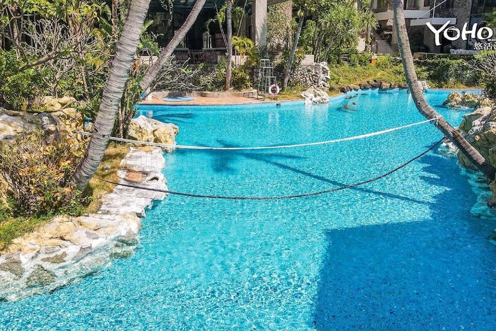 Pool 105 of 217