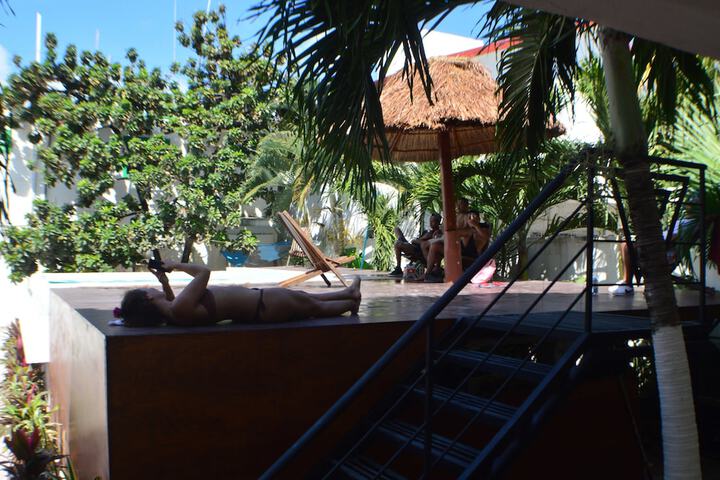 Sundeck 44 of 50