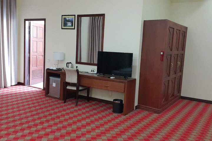 Room 30 of 51