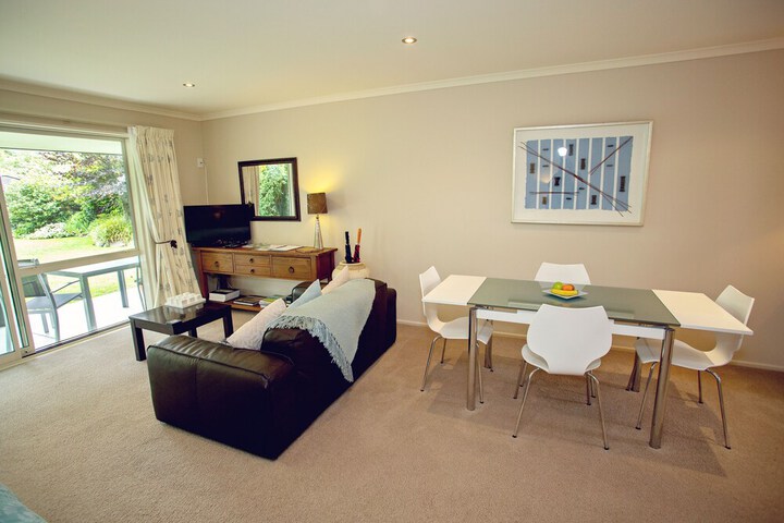 Room 10 of 56