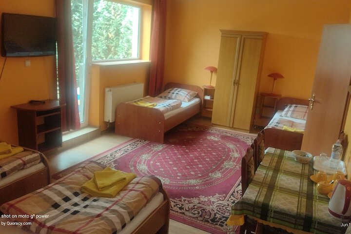 Room 3 of 67