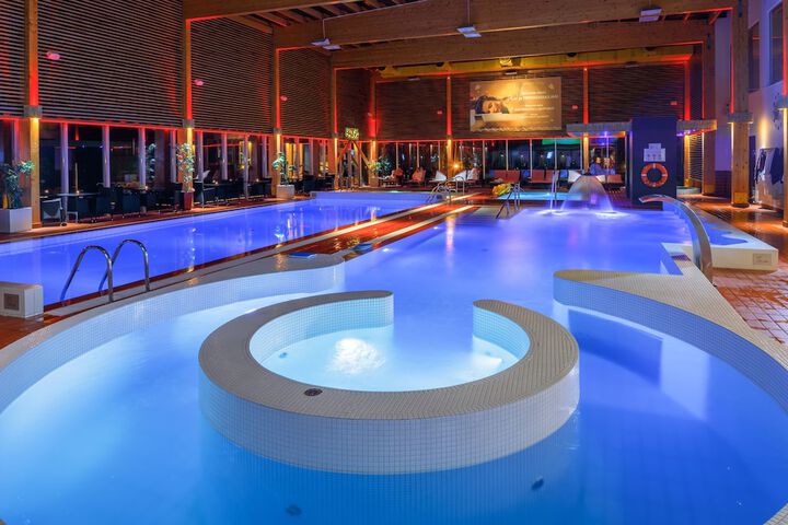 Pool 27 of 56