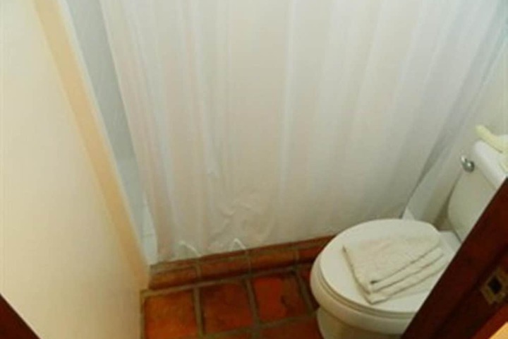 Room 34 of 50