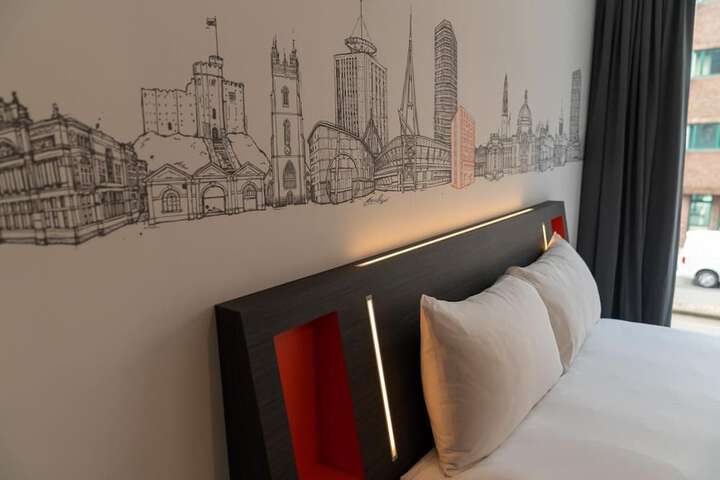 Room 34 of 52
