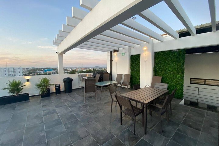 Terrace/Patio 6 of 9