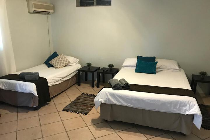 Room 6 of 31