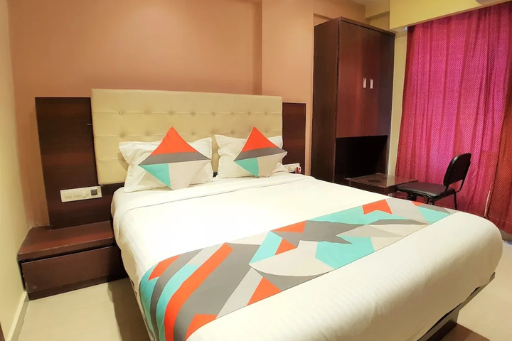 Hexa Malad Suite