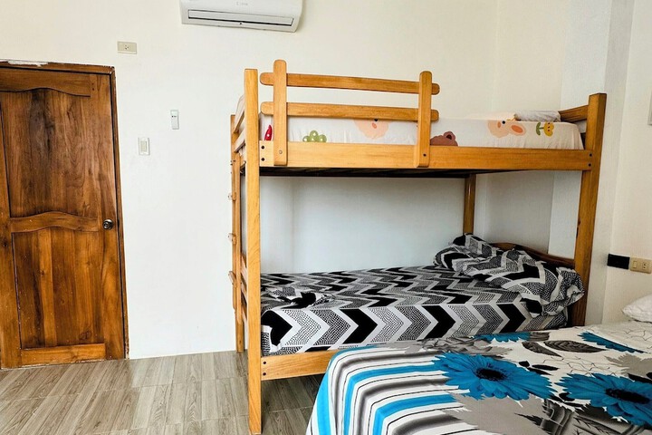 Room 16 of 29
