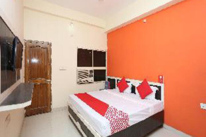 SHAKUNTALAM BY OYO ROOMS
