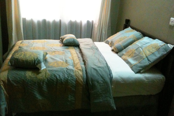 Room 6 of 43