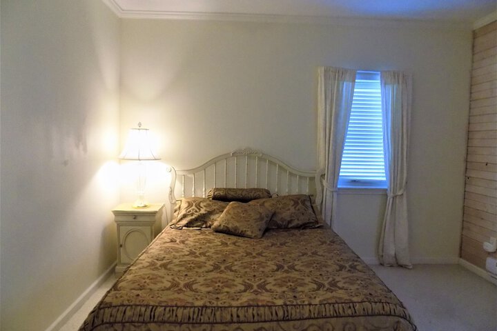 Room 14 of 73