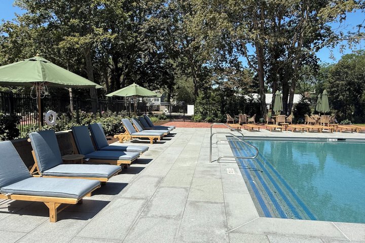 Pool 22 of 33
