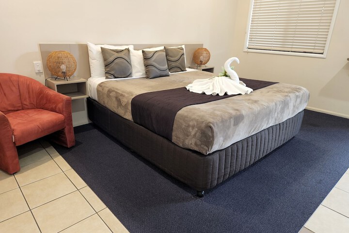 Room 3 of 39