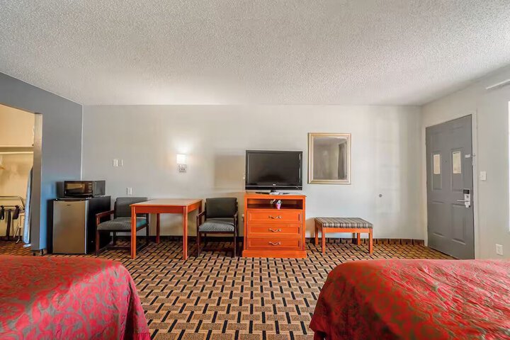Room 21 of 42