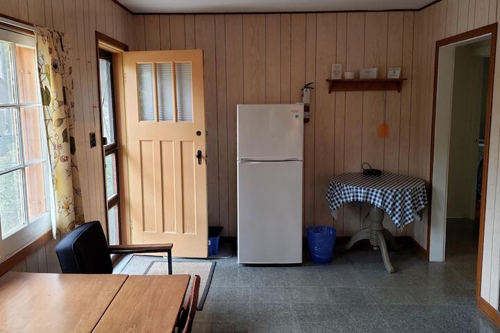 Room 103 of 215
