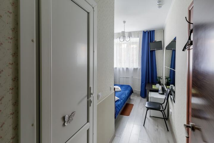 Room 28 of 75