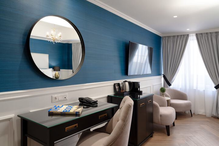 Room 32 of 63