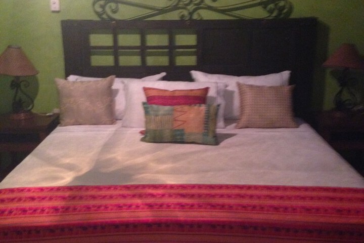 Room 4 of 13