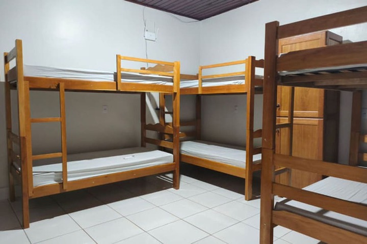 Room 2 of 6
