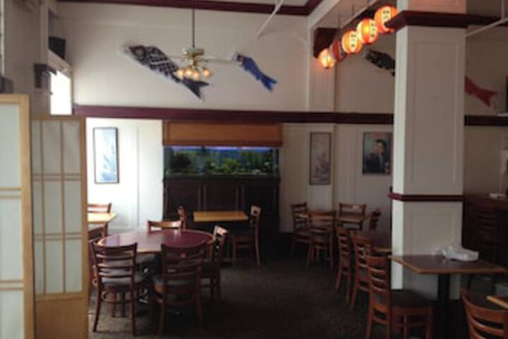 Dining 88 of 153
