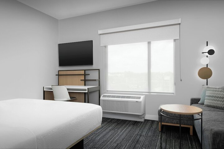 Room 18 of 49
