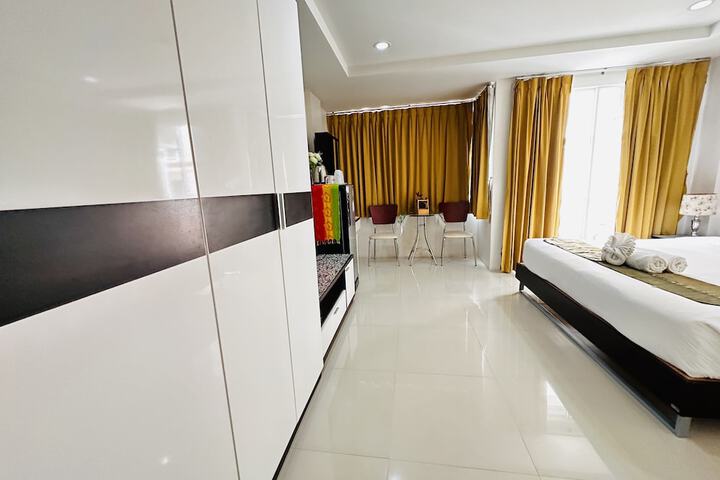 Room 29 of 94