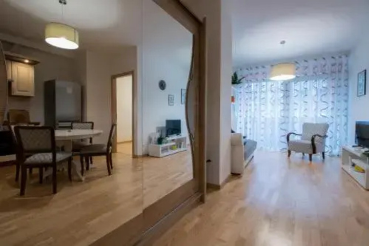 Room 7 of 15