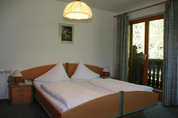 LINDERHOF