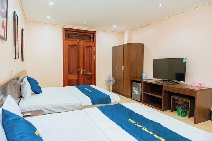 Room 12 of 42