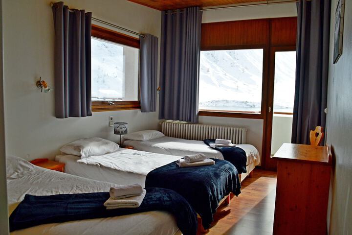 Room 10 of 26