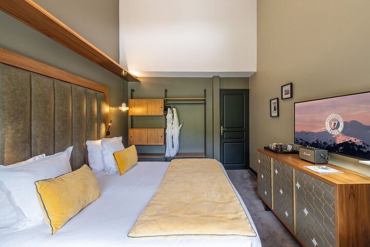 Room 51 of 128