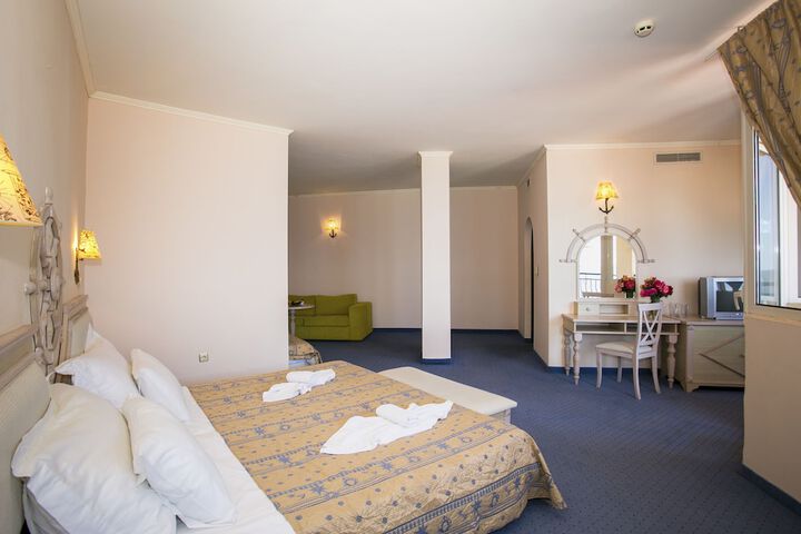 Room 40 of 124