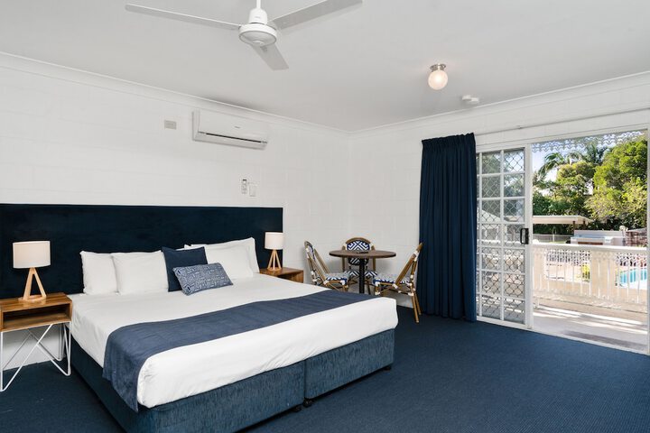 Room 10 of 87