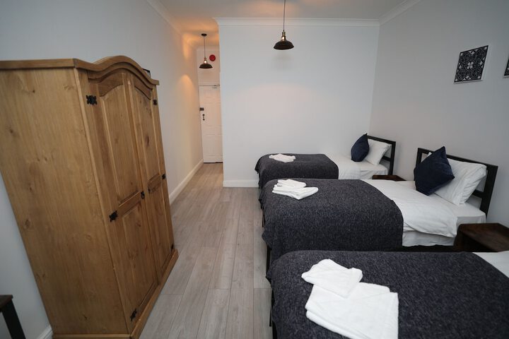 Room 16 of 117