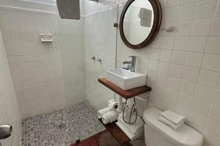 Room 25 of 26