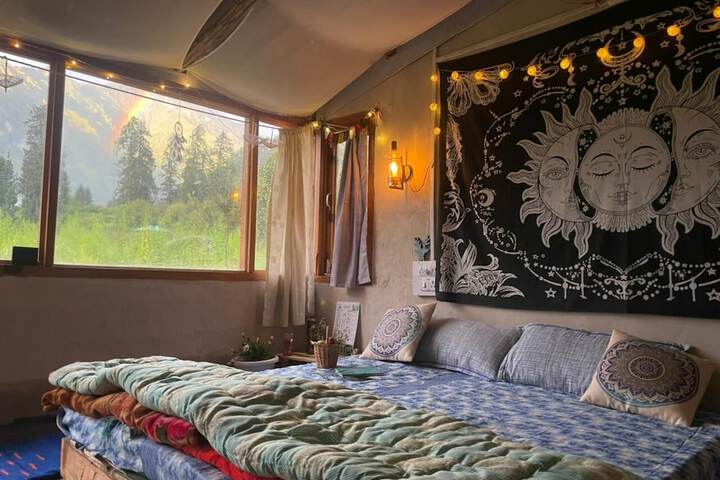 Room 4 of 22