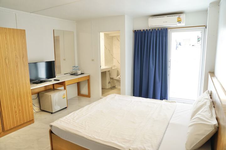 Room 22 of 60