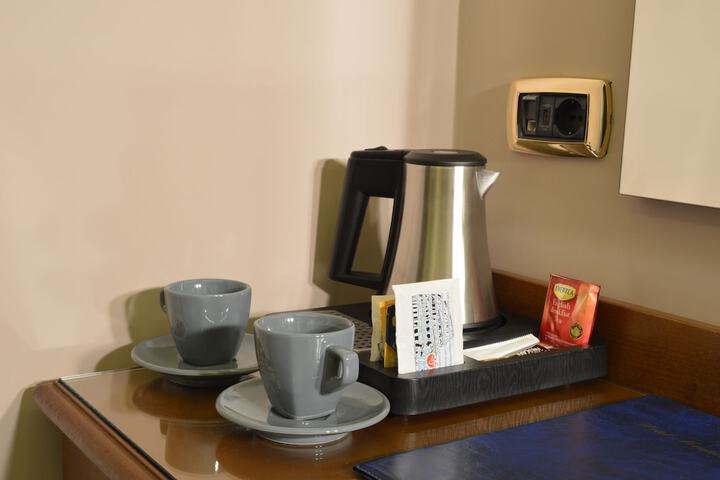 Breakfast/Coffee Service 45 of 72