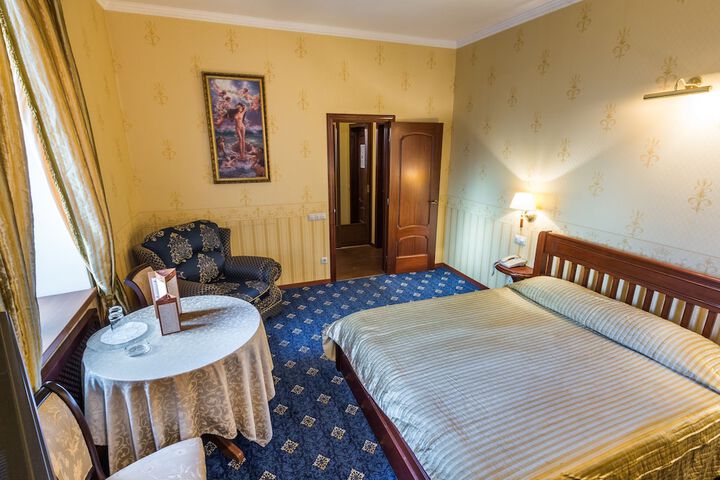 Room 20 of 35