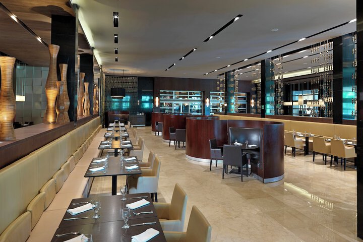 Dining 112 of 196