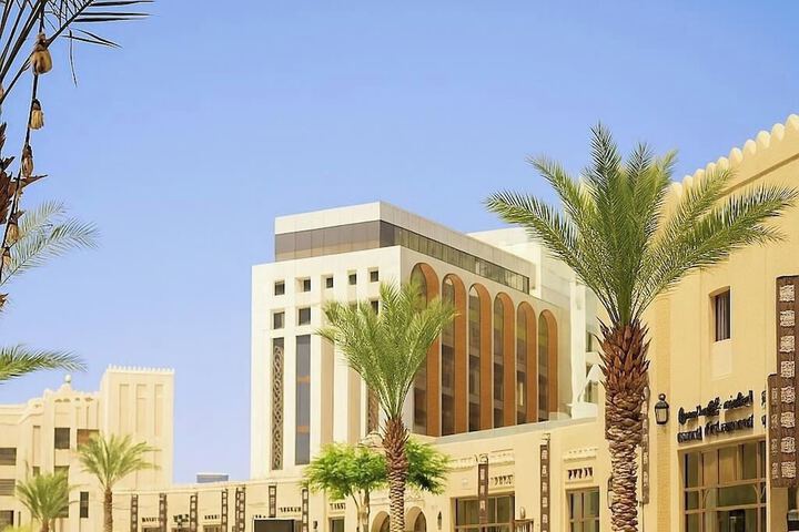 Golden Tulip Muscat The Village