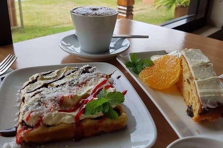 Breakfast/Coffee Service 32 of 38