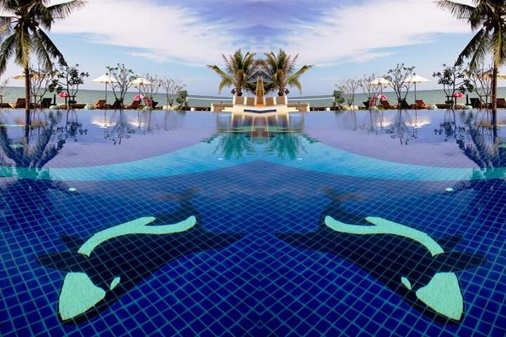 Pools & Facilities