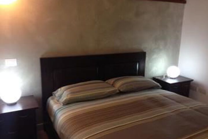 Room 10 of 25