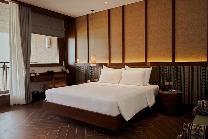 Hotel 83 of 94