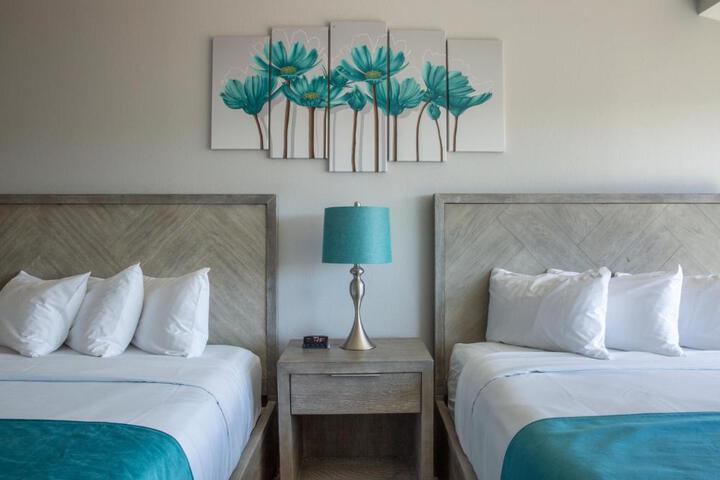 Double Queen Room