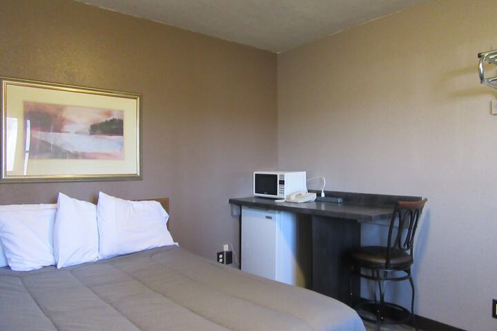 Room 7 of 25