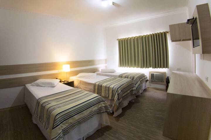 Room 6 of 37