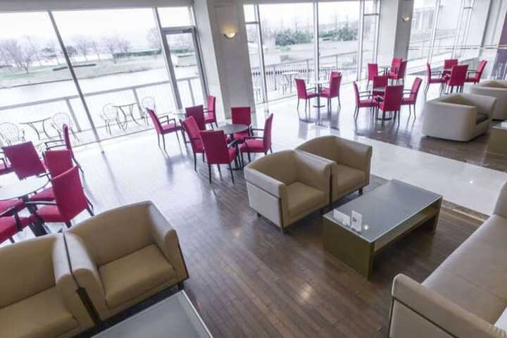Guest Lobby