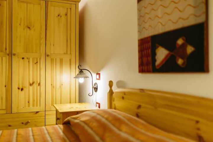 Room 30 of 83